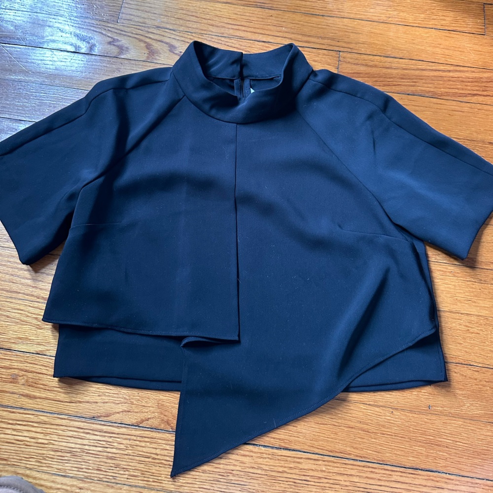 RACHEL Rachel Roy Black Cape Crop Top